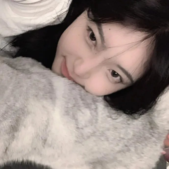 笼中女囚